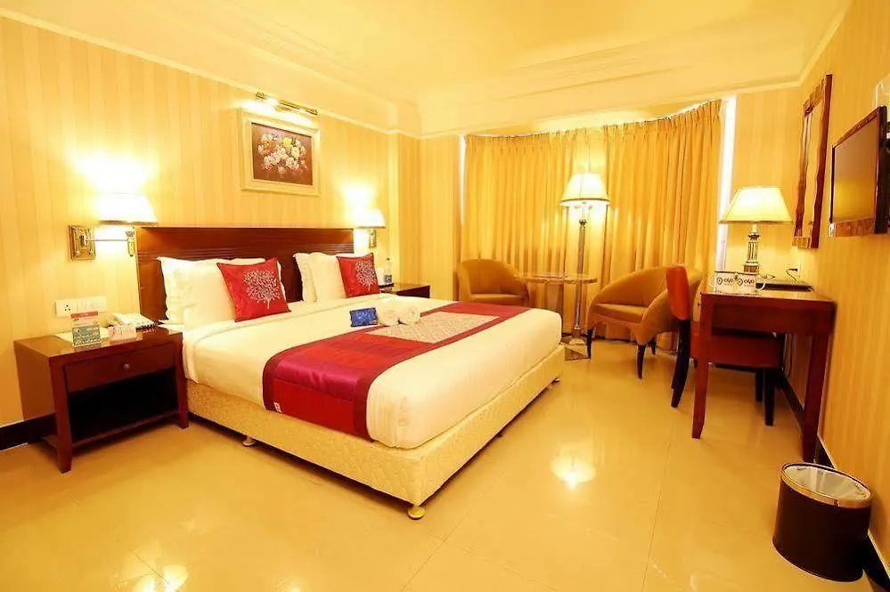 Oyo Premium Vytilla Bypass Kochi 3*,